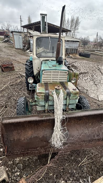 Трактор ЮМЗ