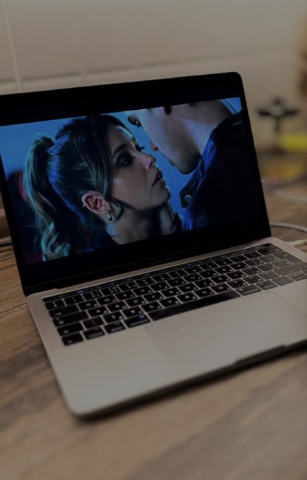 Продам MacBook Pro
