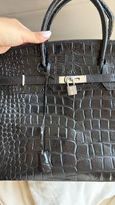 Geanta din piele de crocodil