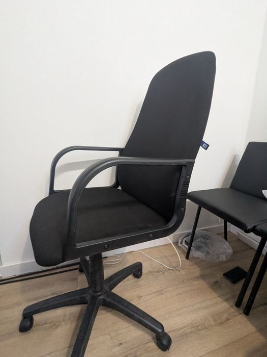 Офисное кресло компьютерное. Обновил номер телефона