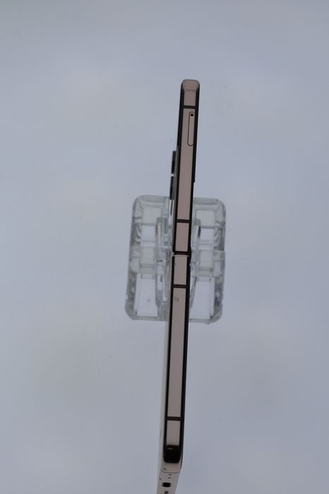 Samsung Galaxy Z Flip4 5G 256 GB-qvm588