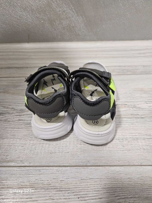 Сандали LC Waikiki