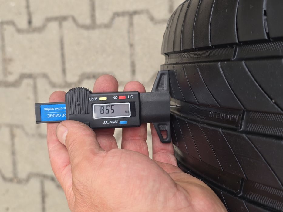 225 55 18 Michelin