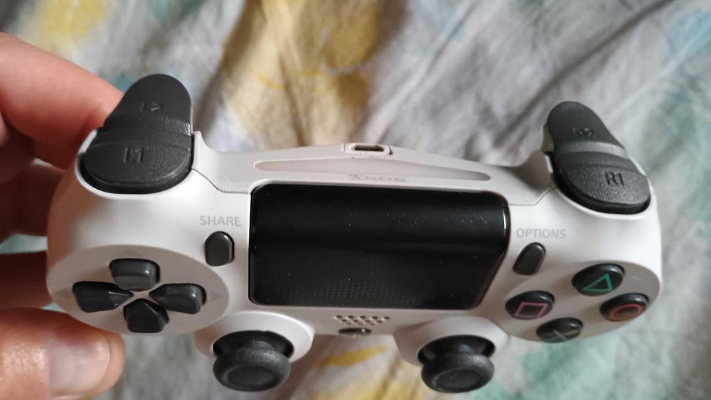 jucarie copii Maneta gamepad joystick Playstation bluetooth PS4 ca nou in stare perfecta
