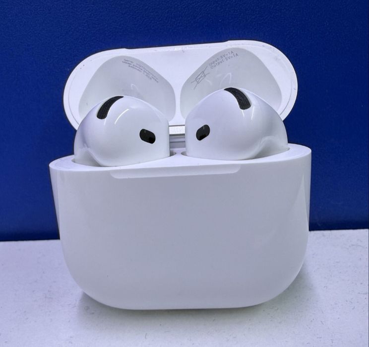 Apple Original AirPods 4