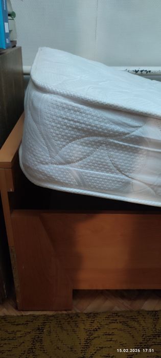 Продам односпальную кровать