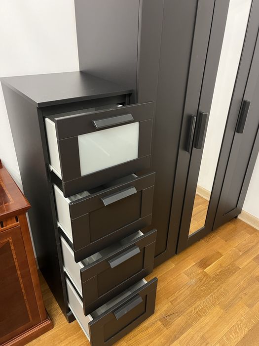 Шкаф с комодом IKEA