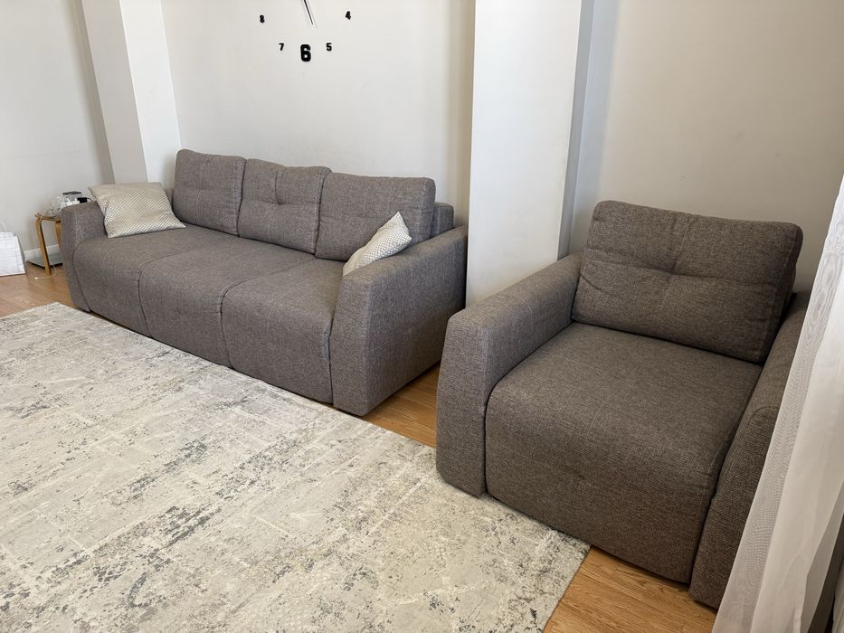 Продается комплект б/у мягкой мебели