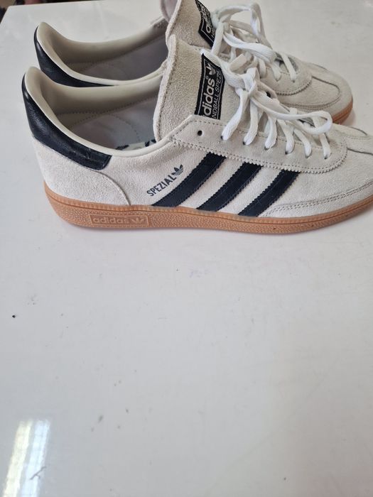 Vand Adidas SPEZIAL, NOU. An 2025 Nr45.5