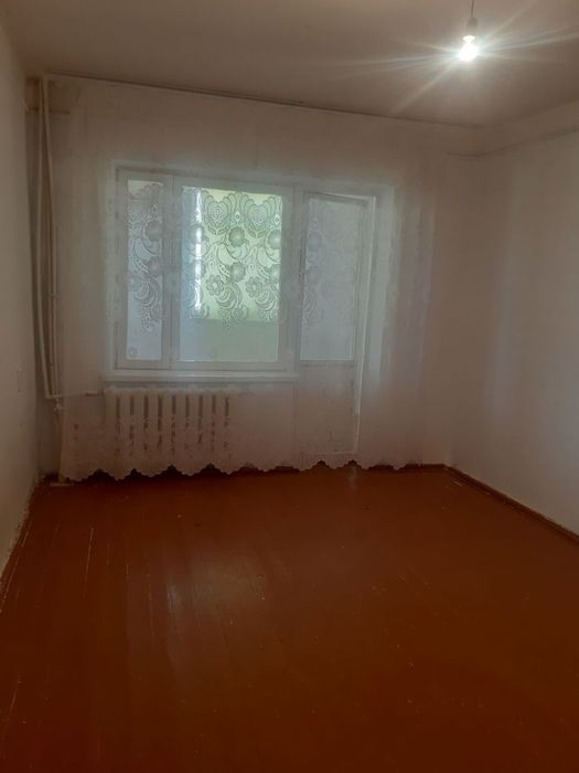 Продается квартира Микрорайон  8 дом