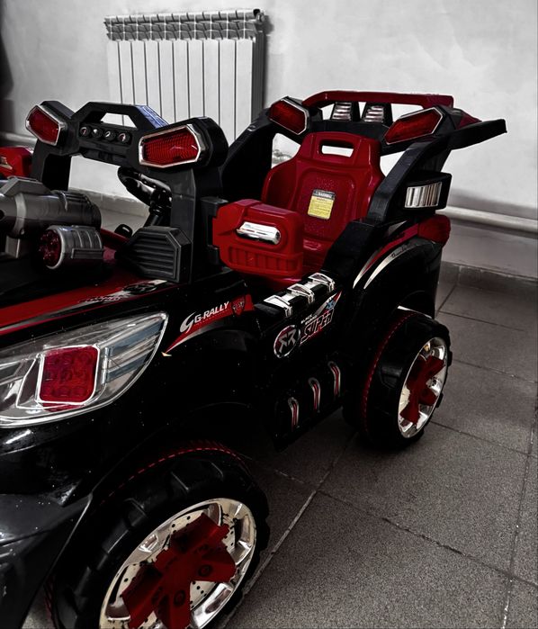 машина детская Б/У