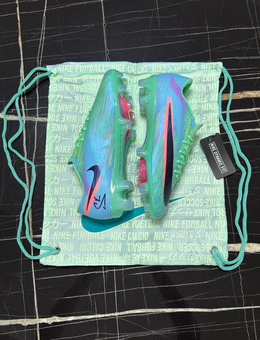 Ghete de fotbal Nike