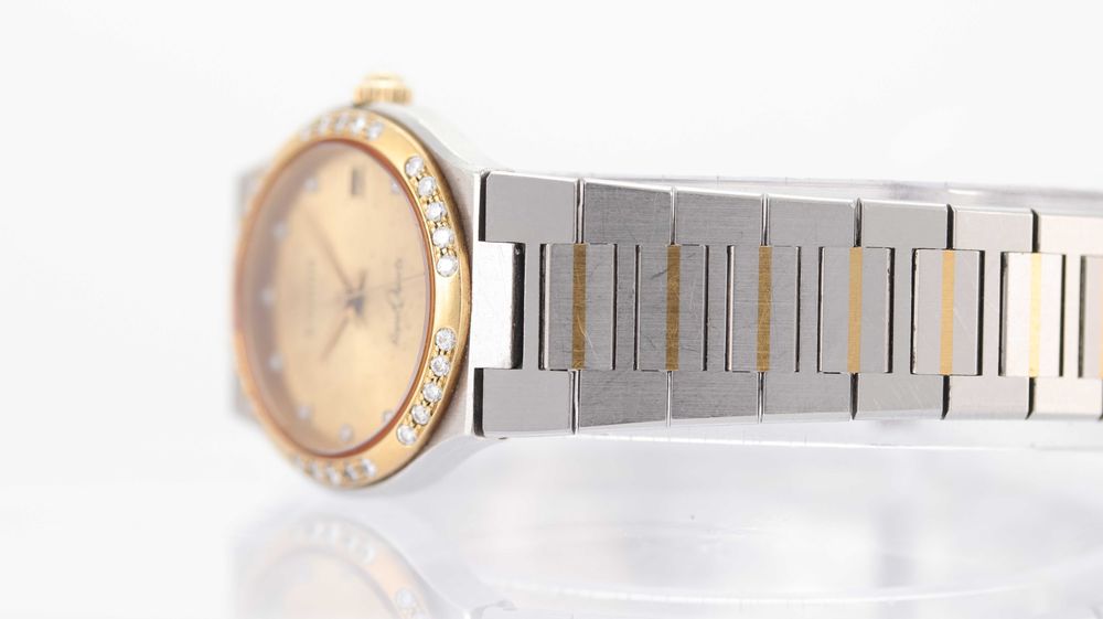 Дамски часовник Eterna с 18k златен базел с диаманти! за ремонт!