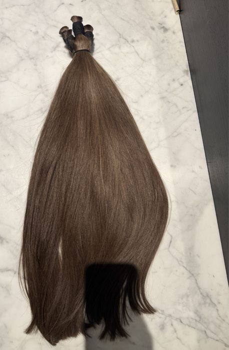 Естествена коса от един донор.