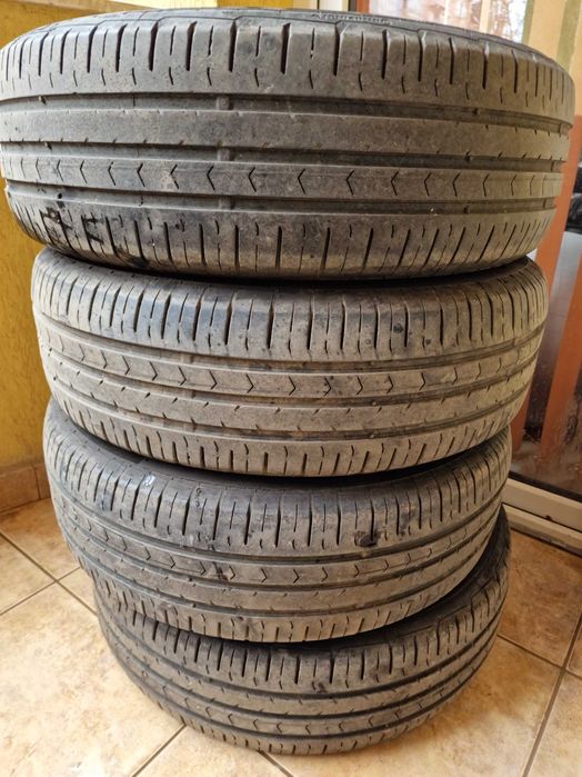 4 бр. летни гуми 185/65/15 Continental