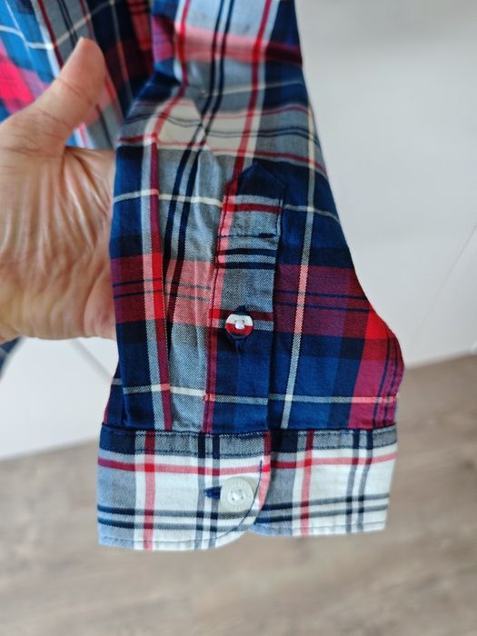 Риза Tommy hilfiger за ръст 164/14 години нова