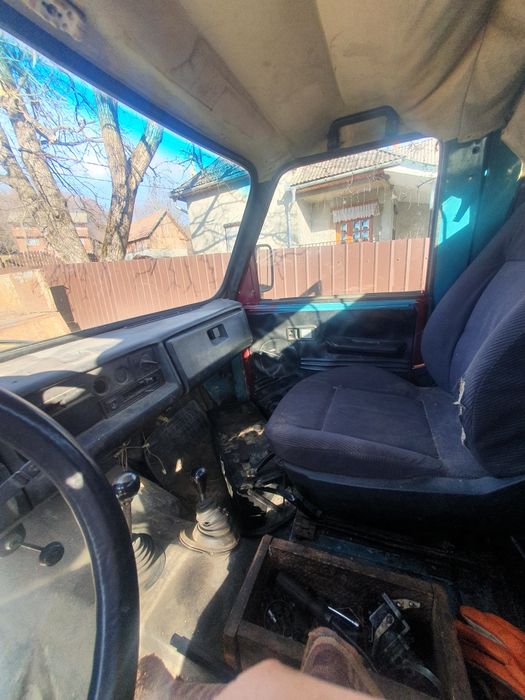 Vând camionetă Aro