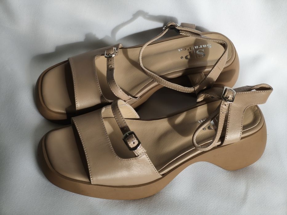 Sara Pen, нови сандали естествена кожа, номер 39