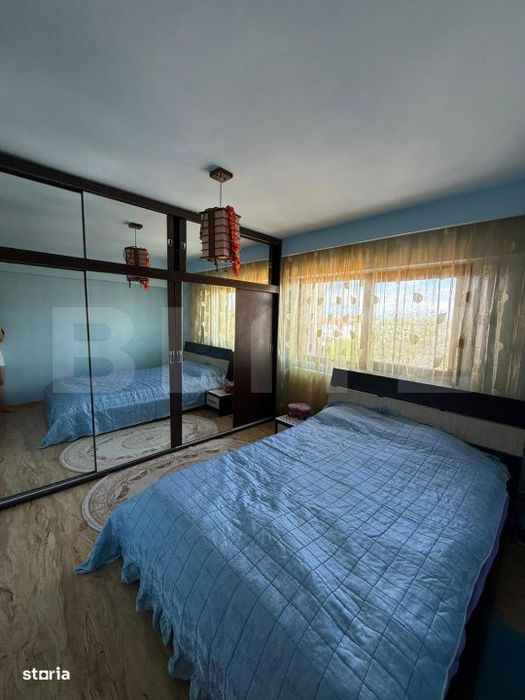 Apartament cu 4 camere, decomandat, zona 9 Mai