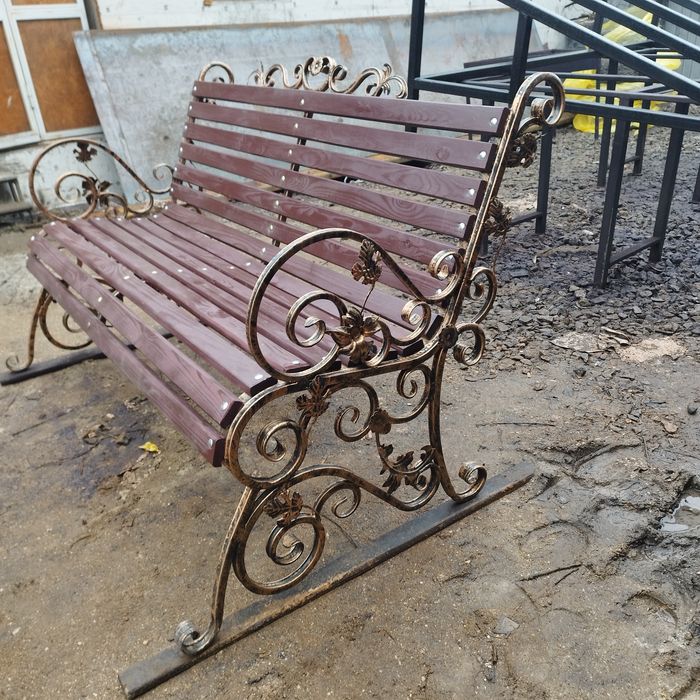 Скамейка уличная