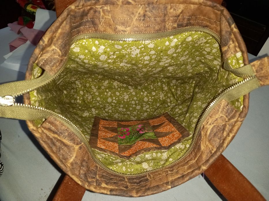 Лоскутная сумка ручной работы