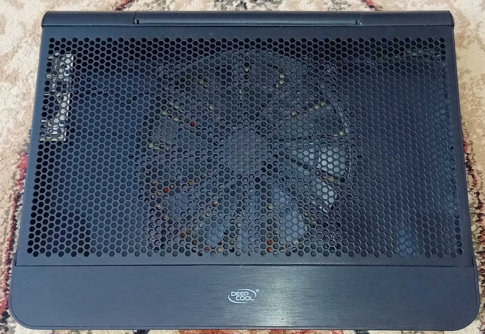 Активен охладител за лаптоп до 17 инча.
