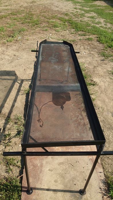 Masa vibranta cernut peleți