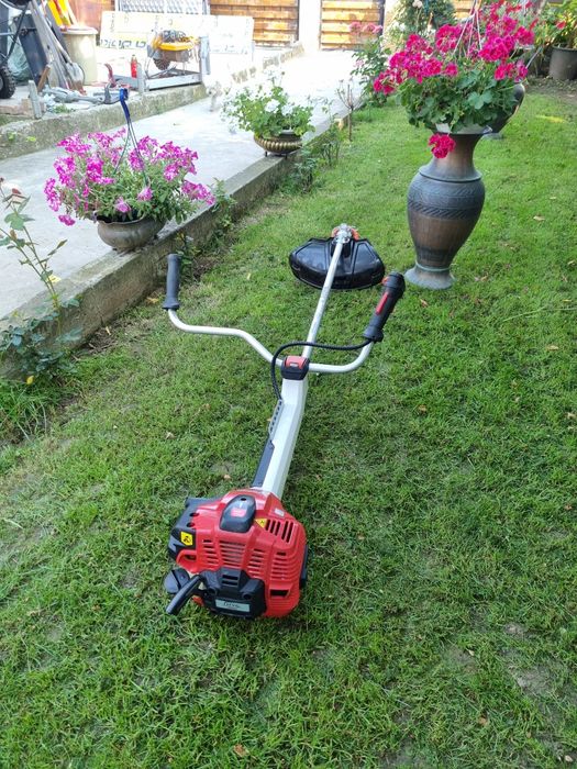 Motocoasa HVC BM 43 made în italy