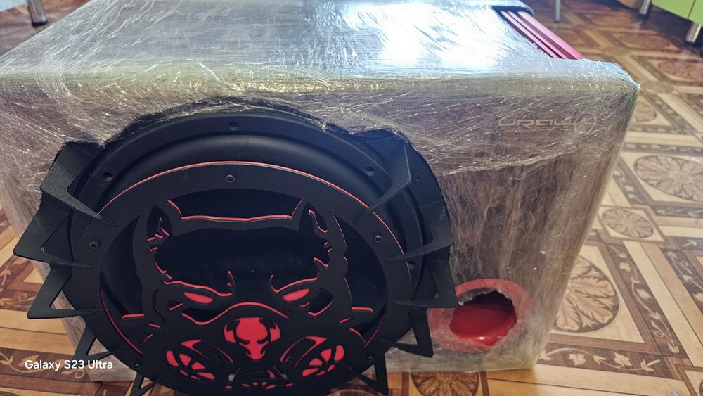 Продается сабвуфер