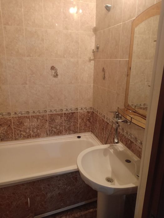 Сдам квартиру семейным в 14 мкр