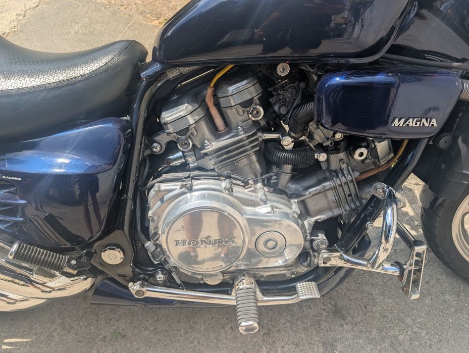 Honda Super Magna 700C