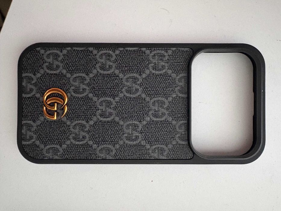 Husa Gucci pentru iPhone 17 pro si 17 pro max