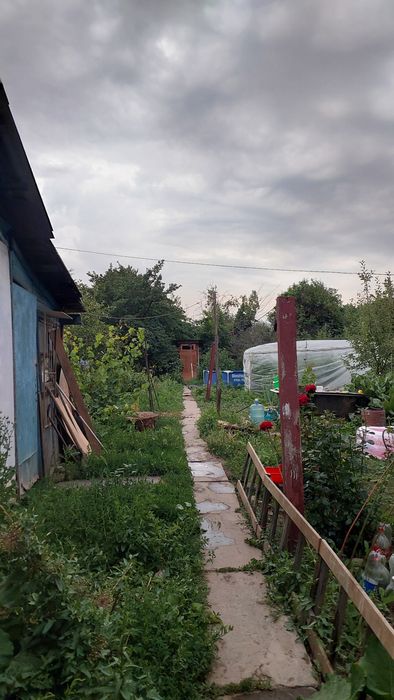 Продам частный дом 7.8 соток .