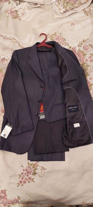 Мужской костюм тройка