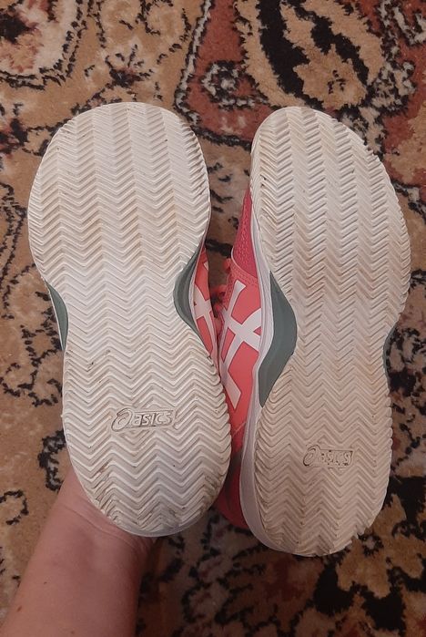 Pantofi sport Asics marimea 37