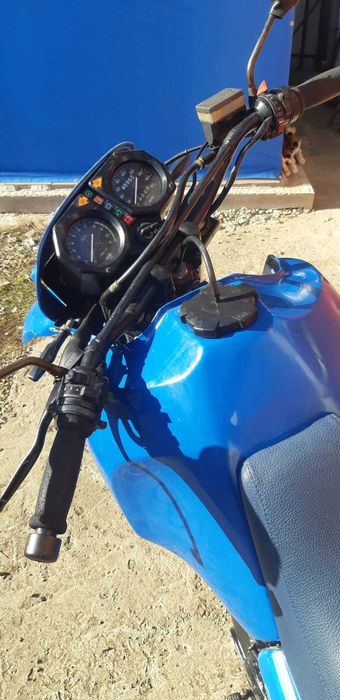 Vand ,schimb Motocicleta Aprilia 350  (nu HONDA YAMAHA sau KAVASAKI )