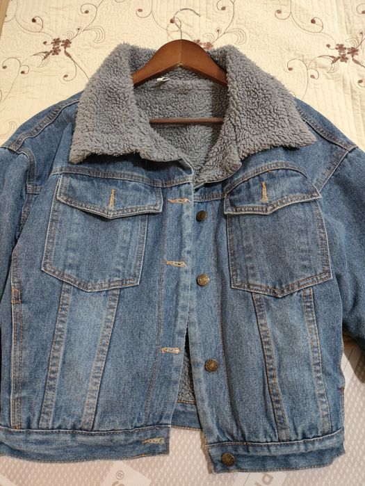 Продается куртка джинсовая
