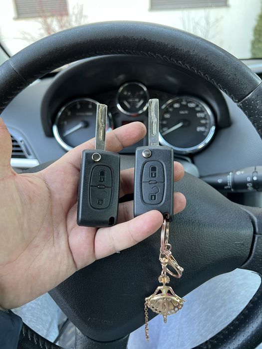 Programare copiere chei Peugeot Citroen Megane Opel