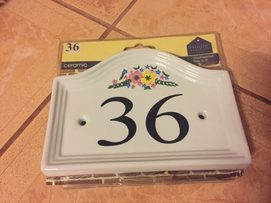 Numar casa din Ceramica, model cu flori , nr. 36