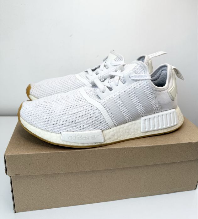 Adidas NMD_R1 ( 44) 28,5см. Маратонки