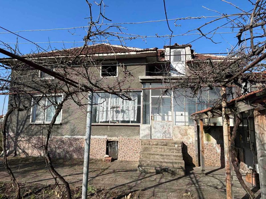 Къща гр.гълъбово