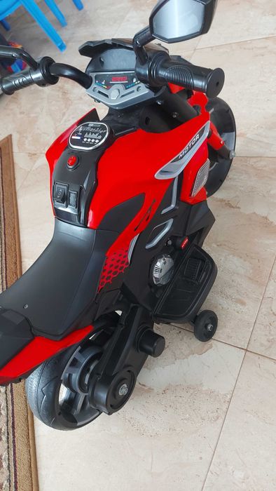 Акумулаторен детски мотор