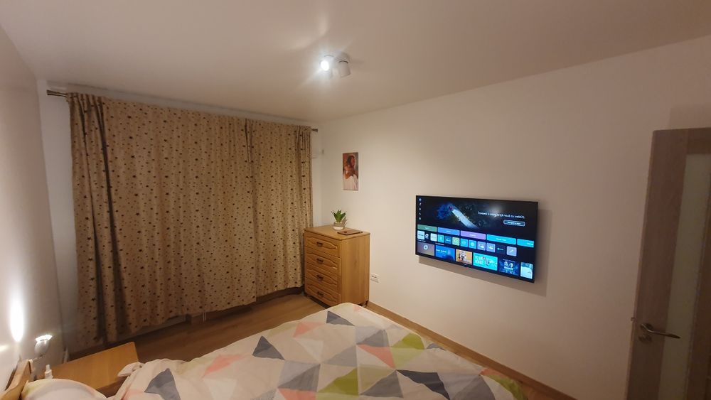 Vând apartament 4 camere în Moinești