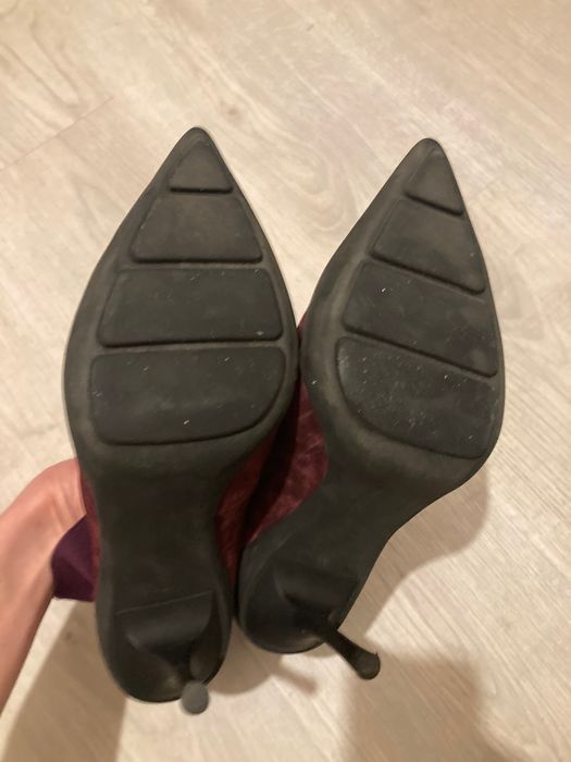 Елегантни обувки от естествен велур. Размер 38.