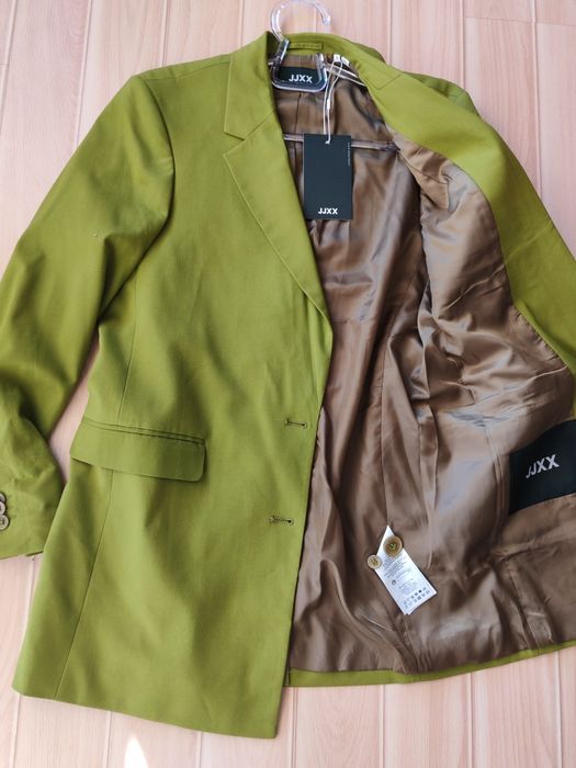 Уникално сако за сезон пролет-есен