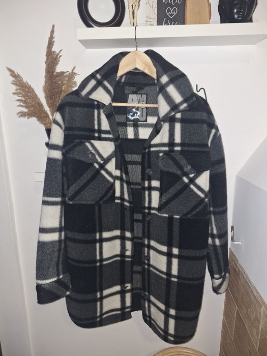 Яке stradivarius и връхна риза