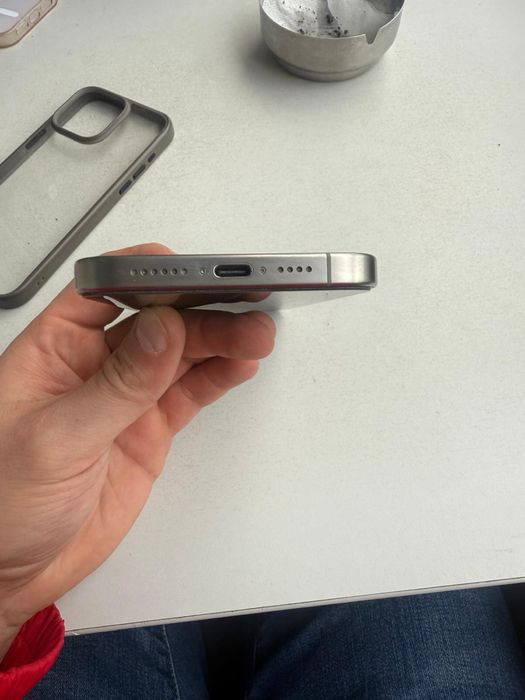 iPhone 15 Pro Max Natural Titanium