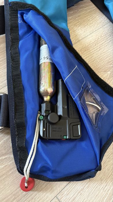 Автоматична Самонадувна спасителна жилетка