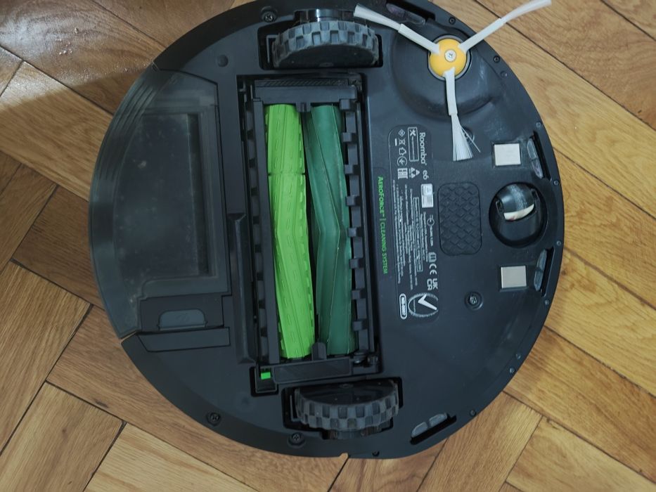 Aspirator robot Roomba e6