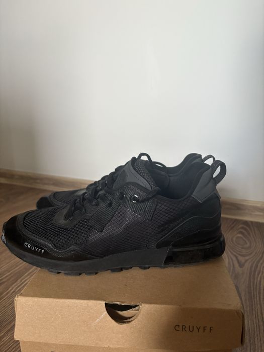 Обувки cryuff…..